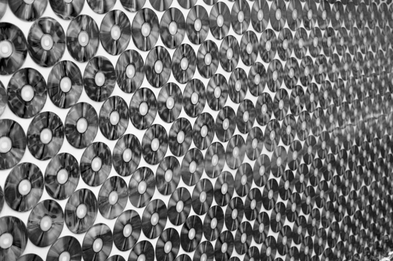 Innovative Ways to Turn Everyday Trash into Eye-Catching Home Decor